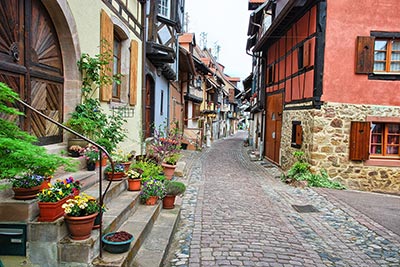 Romantisches Fachwerkstädtchen Eguisheim im Elsass/Frankreich